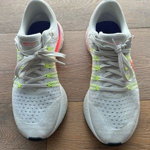 Nike React Infinity Flynight Sneaker Size 9